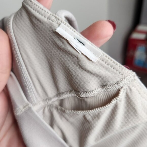 Athleta Solace Printed White Camo Sports Bra Size M - Picture 11 of 14